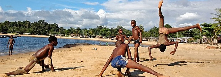 Camerún Cultural & Solidario